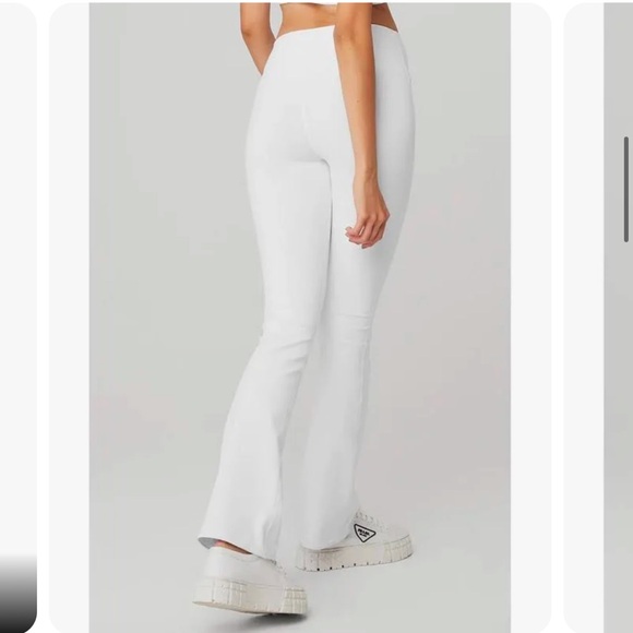 Alo Yoga white Flare Leggings 7/8 pants - Picture 2 of 7